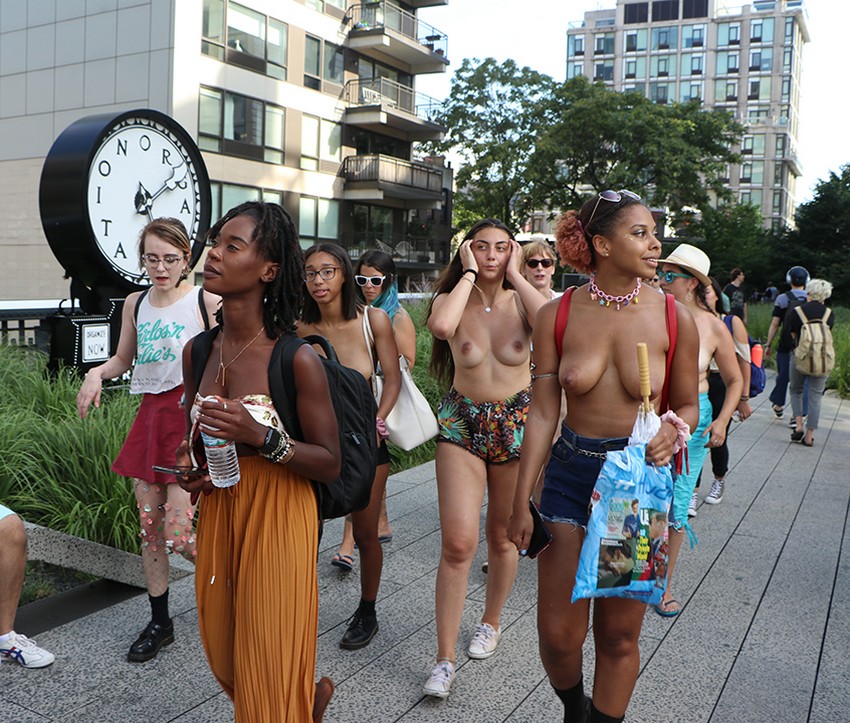 rows-of-topless-women